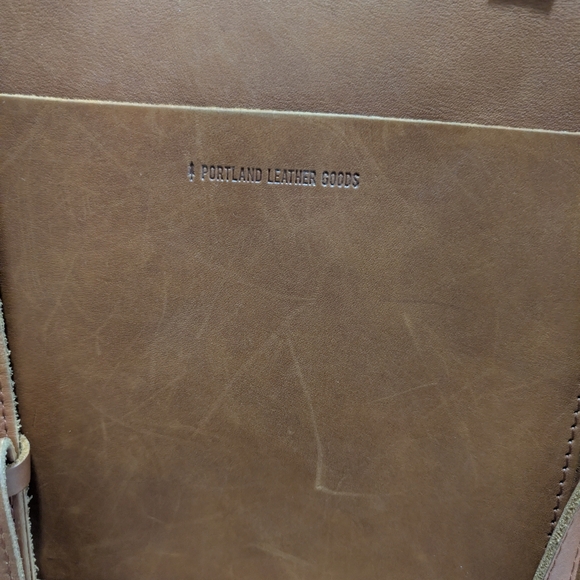 Portland Leather Full Size Crossbody FSCB Medium Brown - Picture 4 of 6